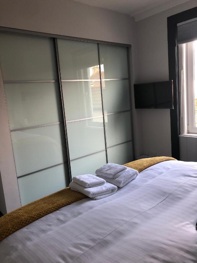 Reflections Luxury Modern Accommodation Saint Monance Exteriér fotografie
